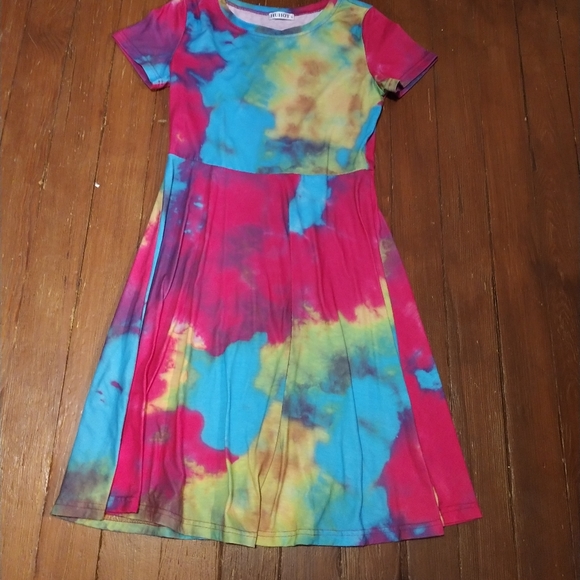 Dress - Picture 2 of 2